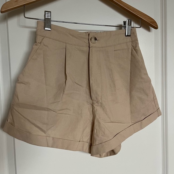 Princess Polly Beige Set Size 2 - Picture 4 of 6